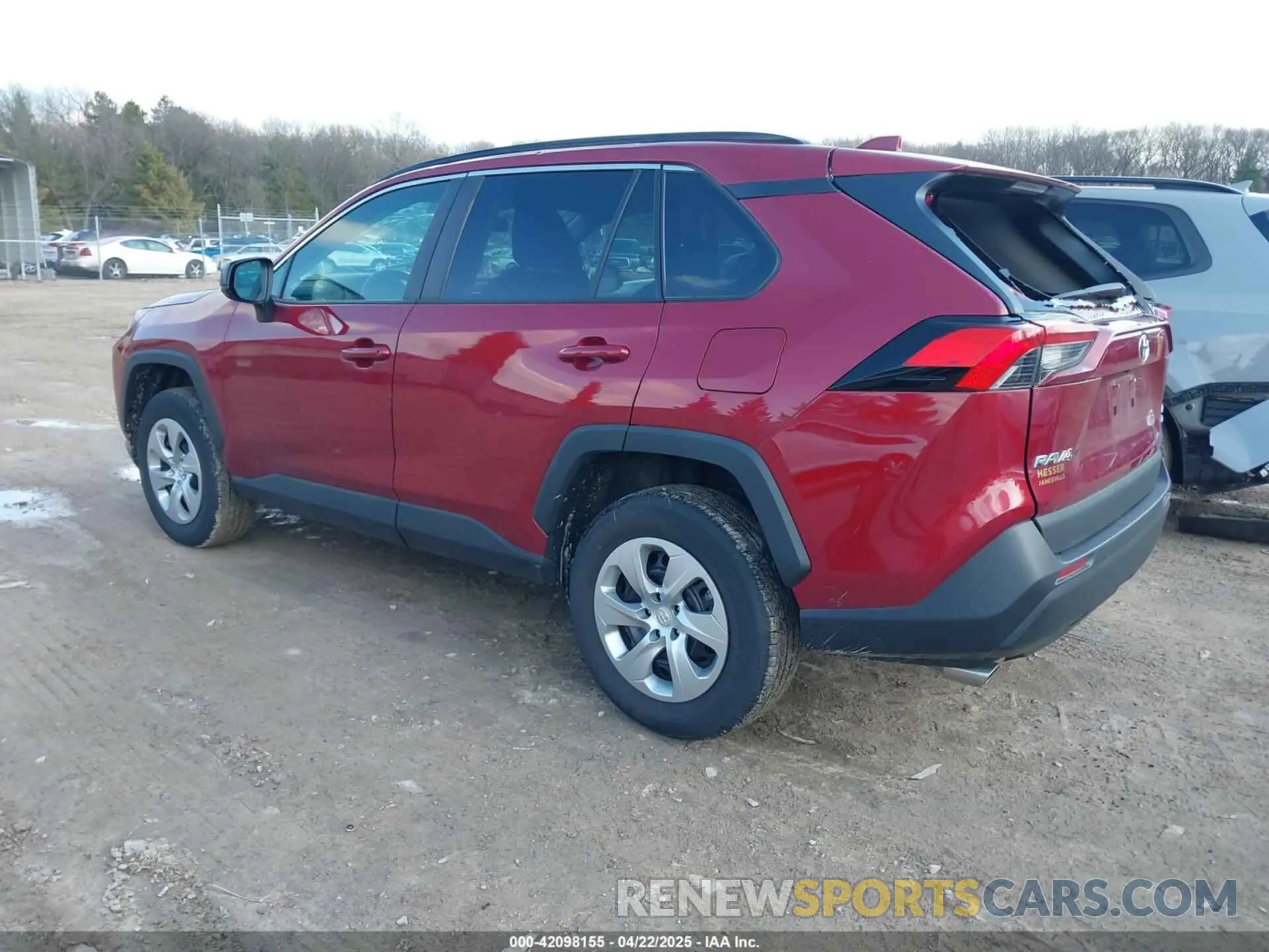 3 Photograph of a damaged car 2T3F1RFV3MW207093 TOYOTA RAV4 2021
