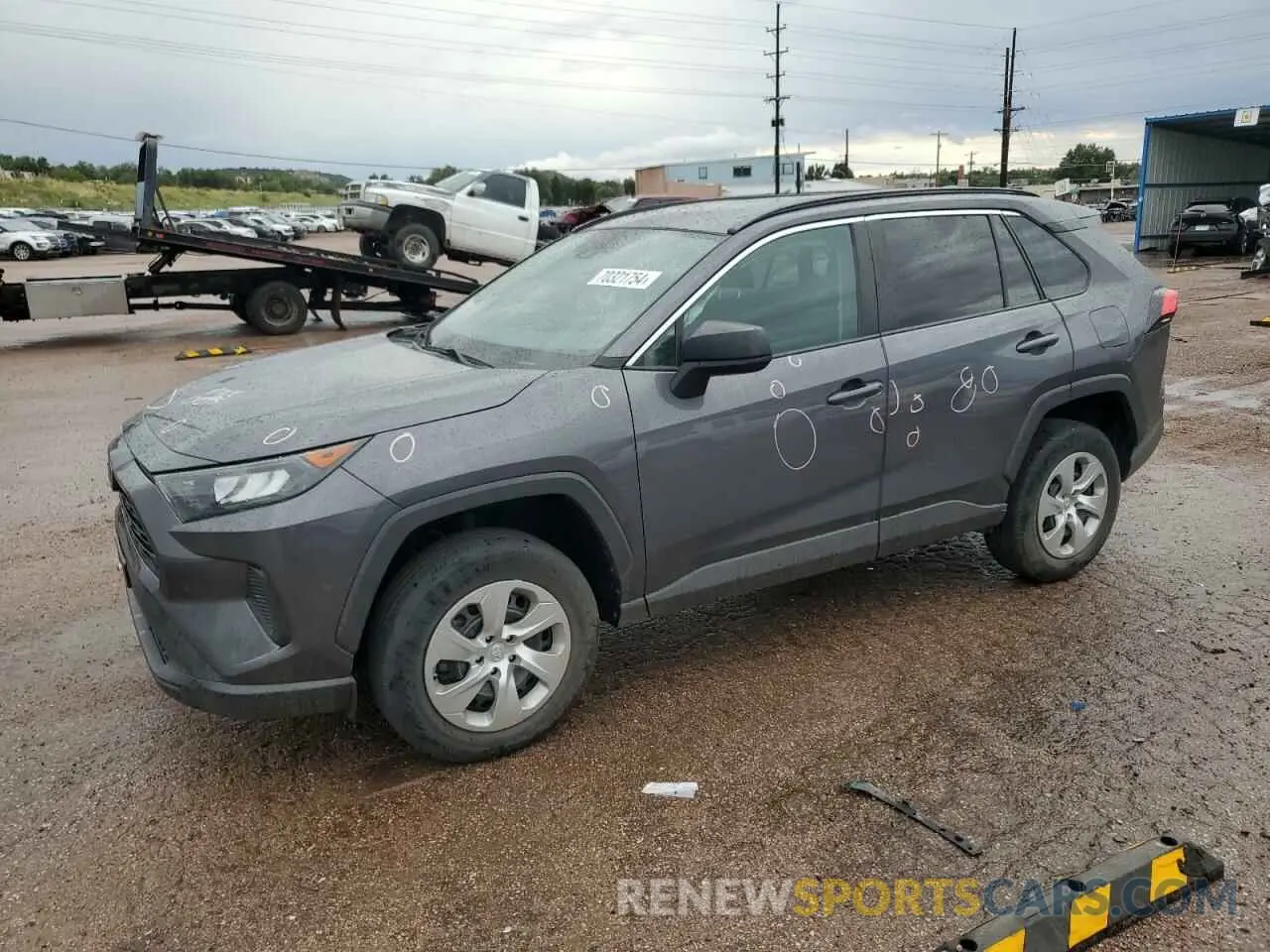 1 Photograph of a damaged car 2T3F1RFV3MW207904 TOYOTA RAV4 2021