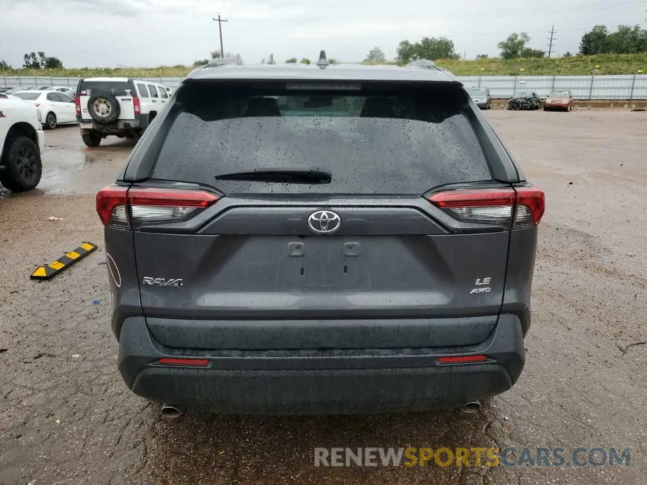 6 Photograph of a damaged car 2T3F1RFV3MW207904 TOYOTA RAV4 2021
