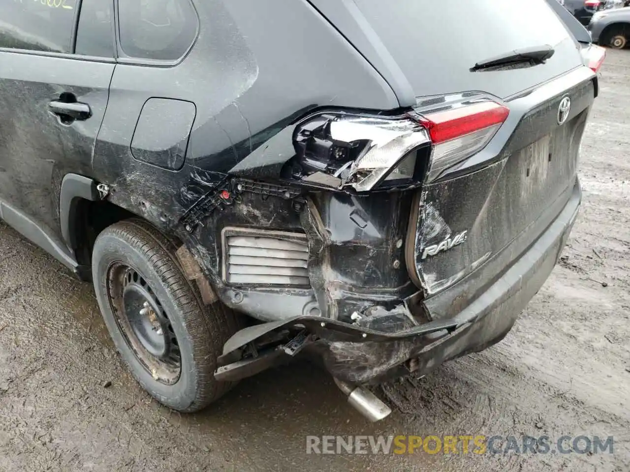 9 Photograph of a damaged car 2T3F1RFV4MC159170 TOYOTA RAV4 2021