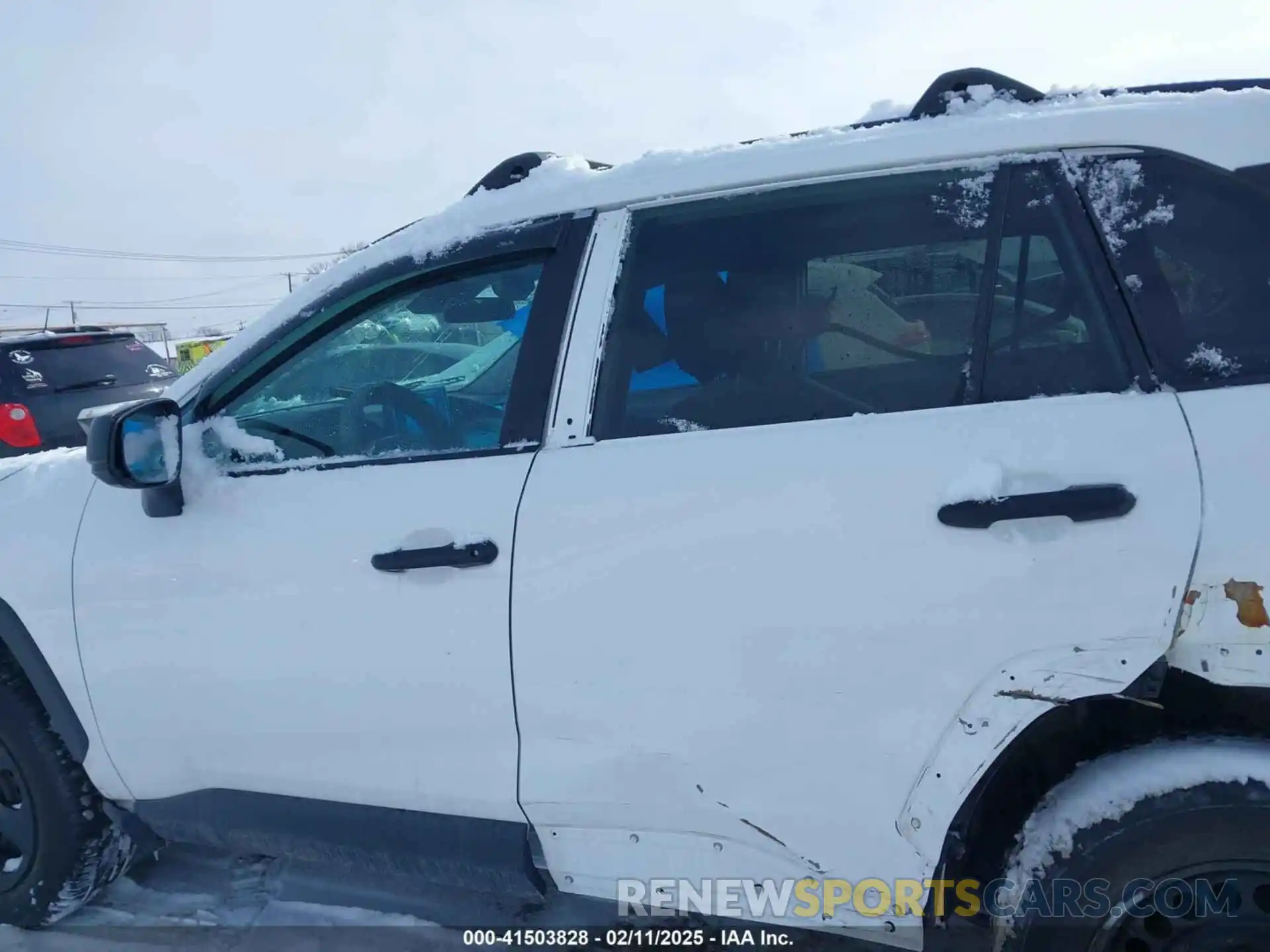 14 Photograph of a damaged car 2T3F1RFV4MC163705 TOYOTA RAV4 2021