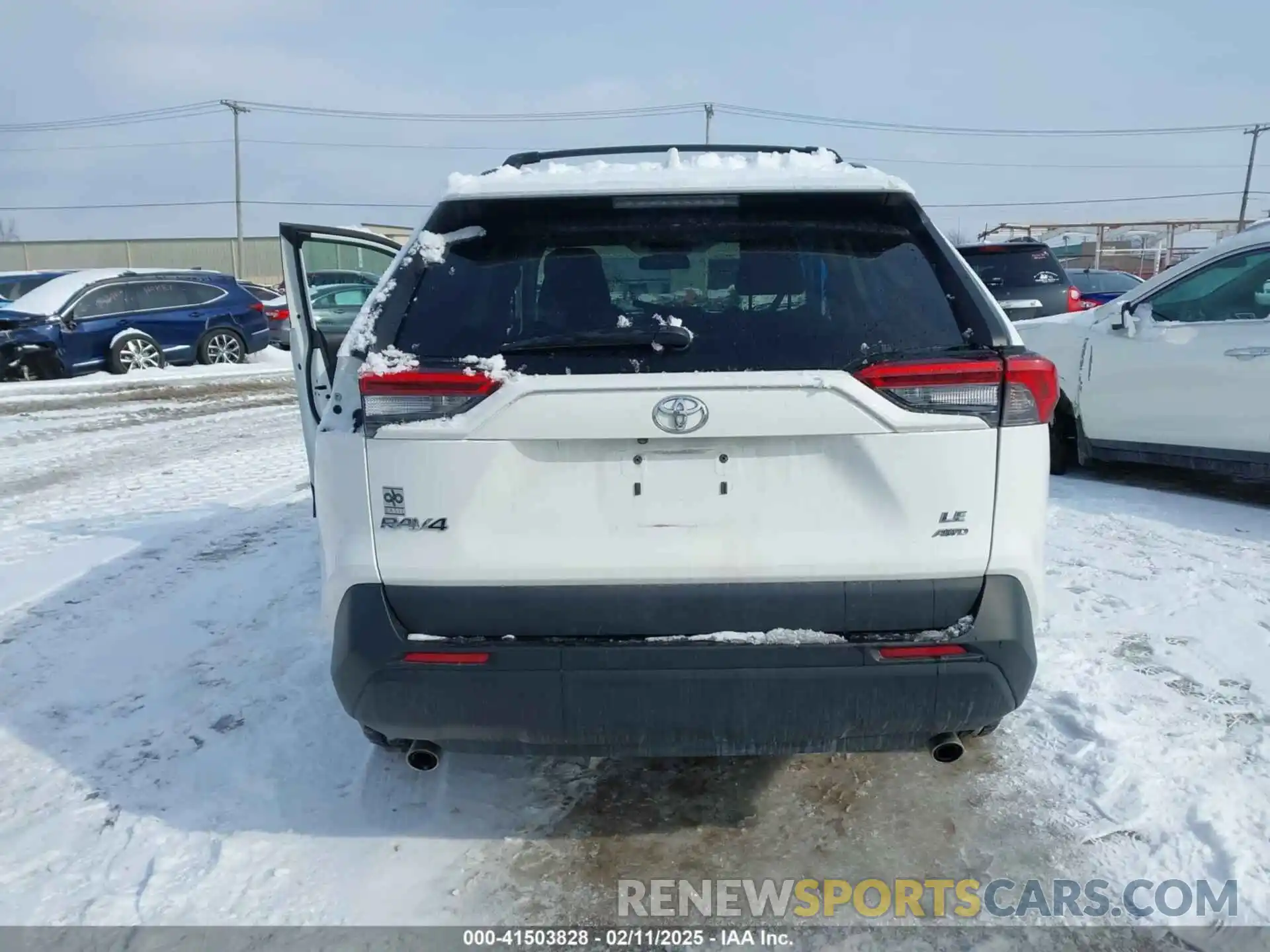 16 Photograph of a damaged car 2T3F1RFV4MC163705 TOYOTA RAV4 2021