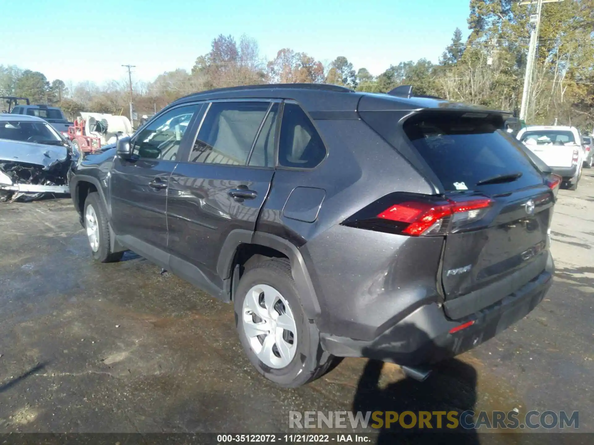 3 Photograph of a damaged car 2T3F1RFV4MC209033 TOYOTA RAV4 2021