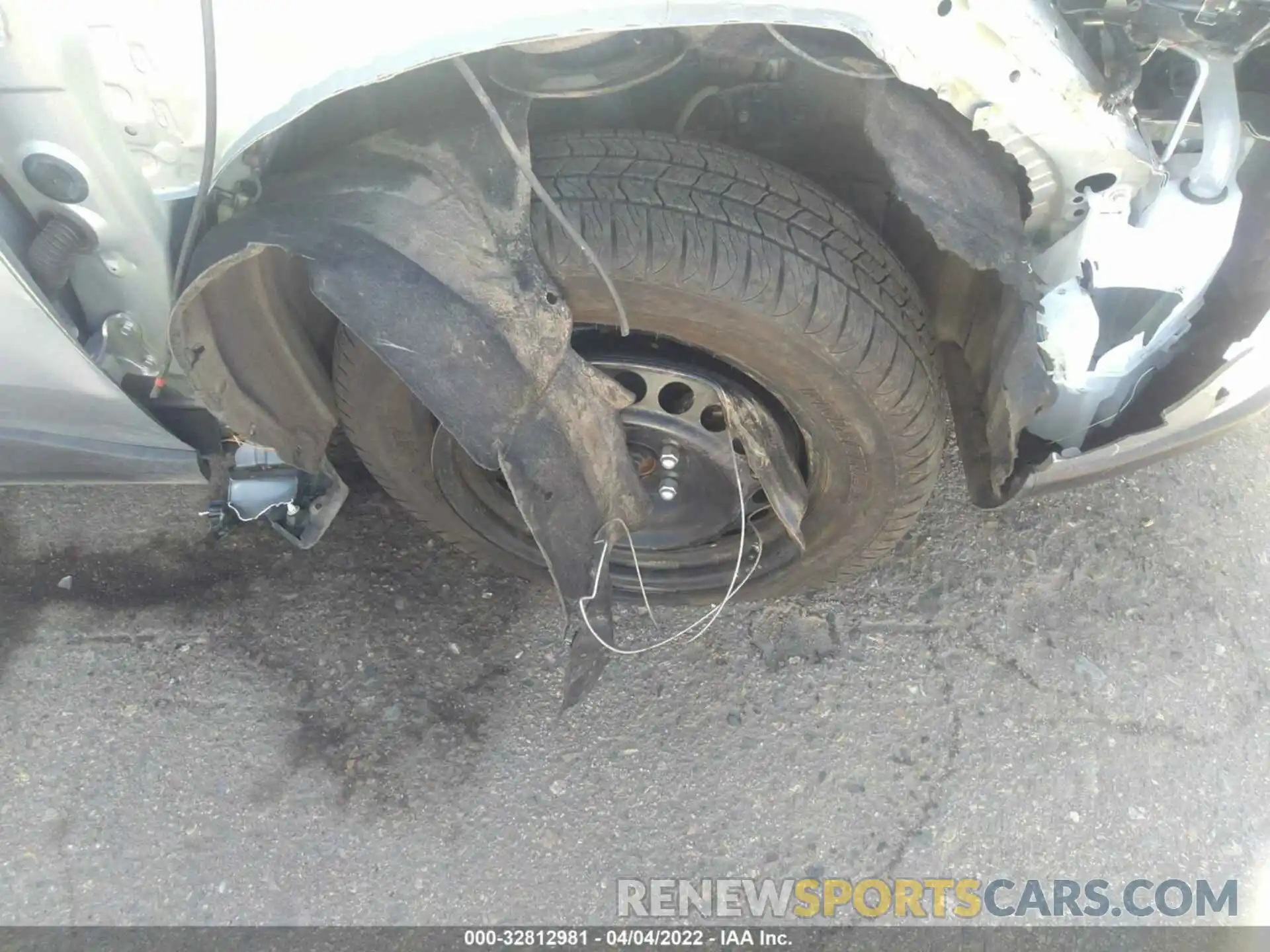 15 Photograph of a damaged car 2T3F1RFV4MW173651 TOYOTA RAV4 2021