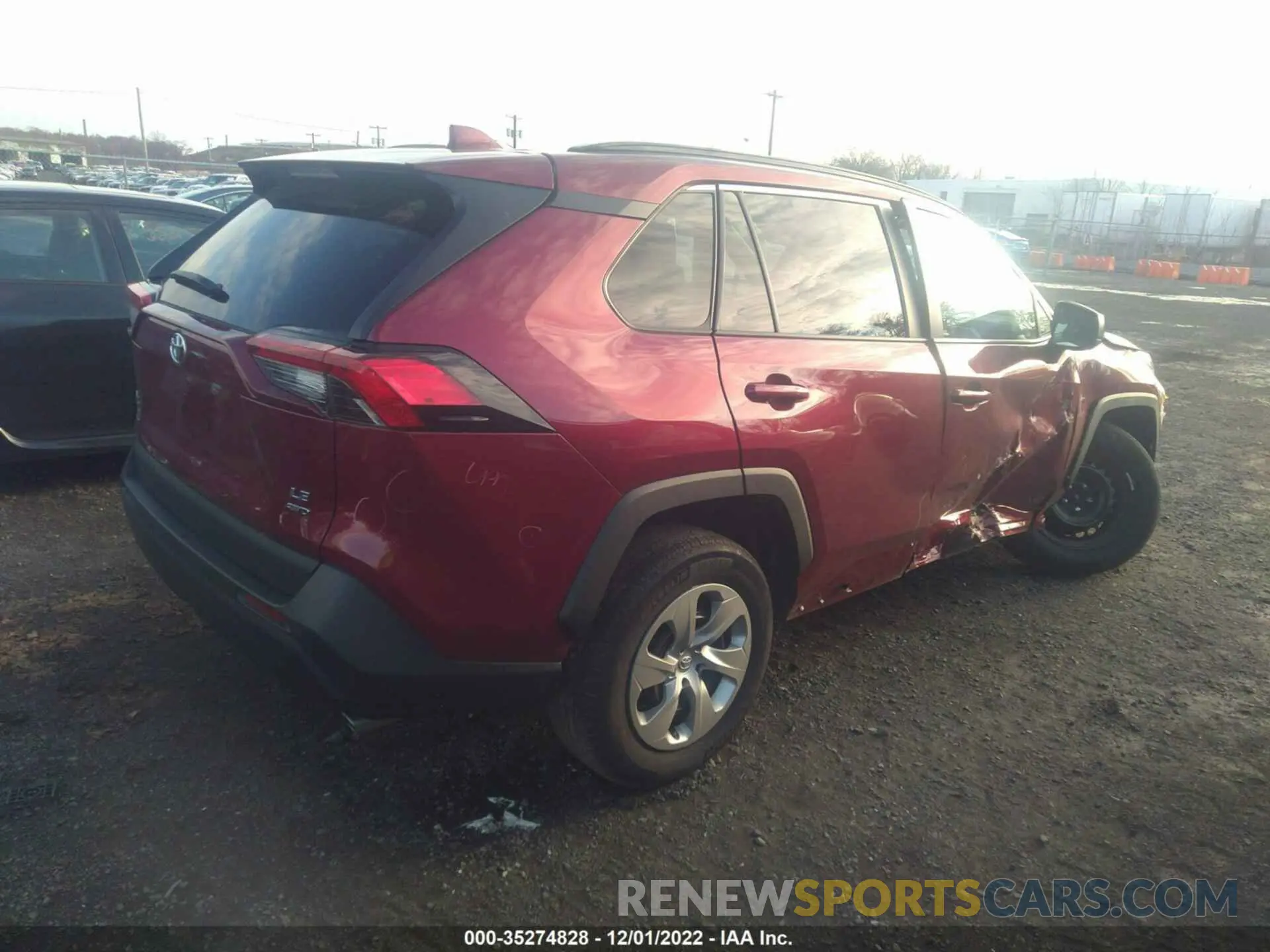4 Photograph of a damaged car 2T3F1RFV4MW222086 TOYOTA RAV4 2021