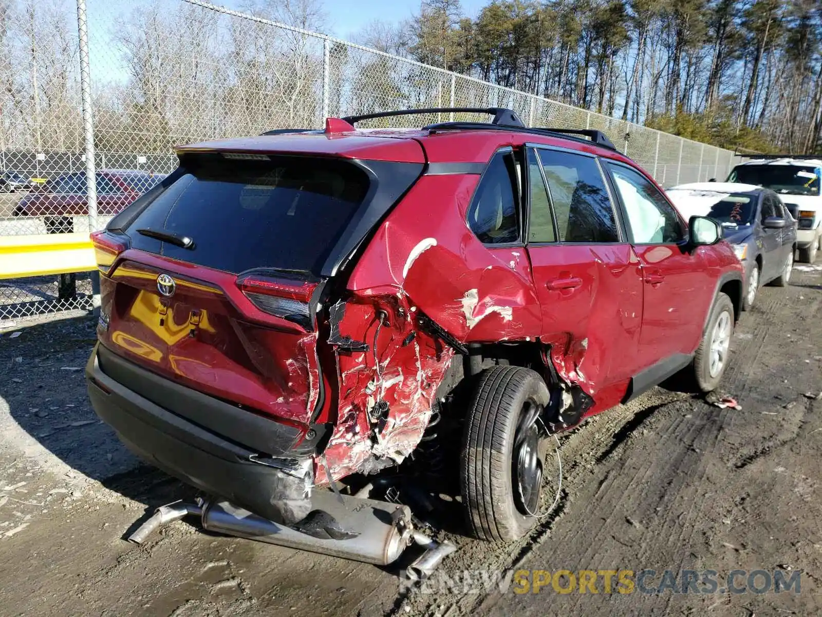 4 Photograph of a damaged car 2T3F1RFV5MW153747 TOYOTA RAV4 2021