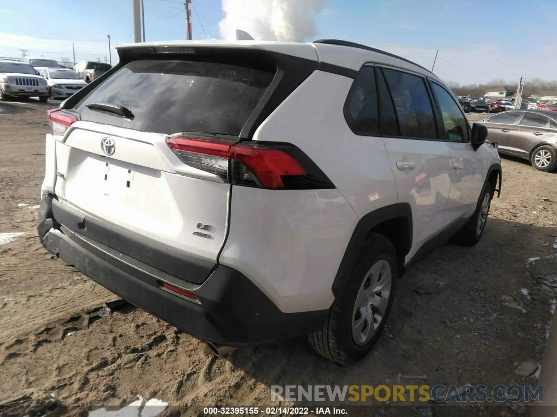 4 Photograph of a damaged car 2T3F1RFV5MW186229 TOYOTA RAV4 2021