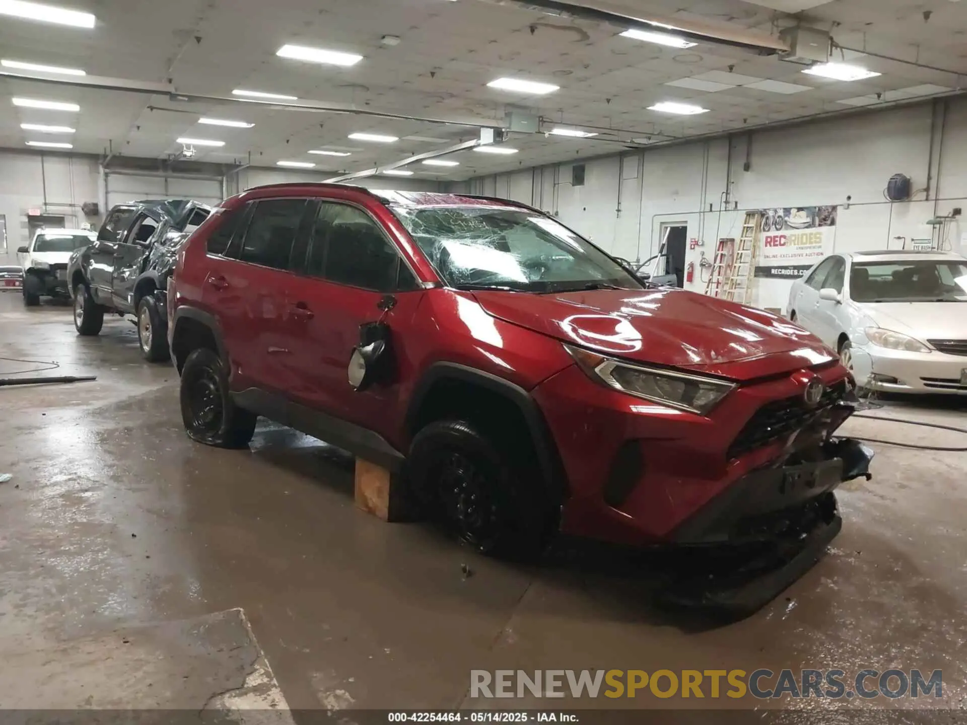1 Photograph of a damaged car 2T3F1RFV6MC146405 TOYOTA RAV4 2021