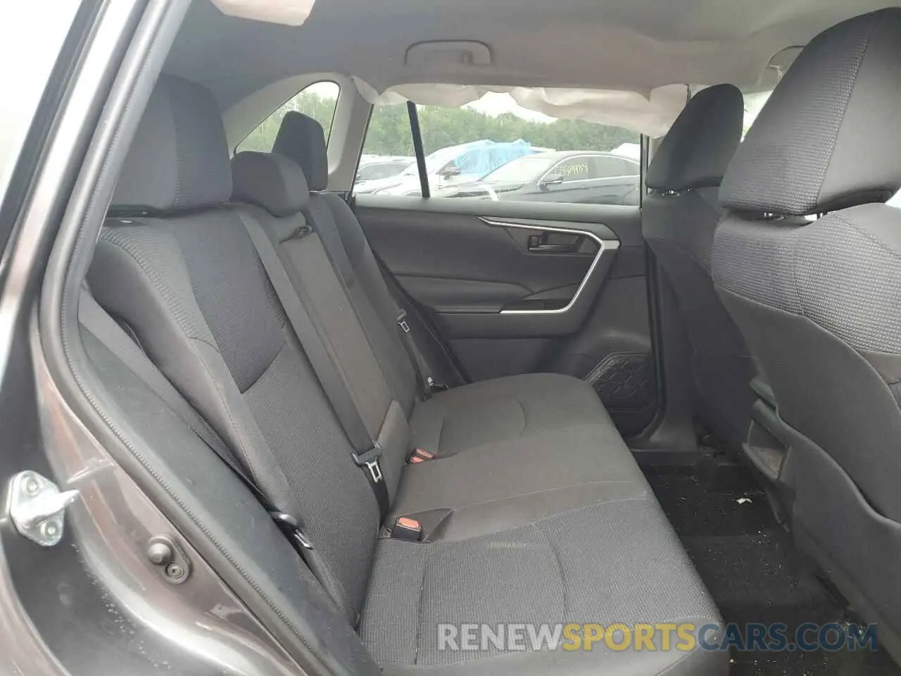 11 Photograph of a damaged car 2T3F1RFV6MC169120 TOYOTA RAV4 2021