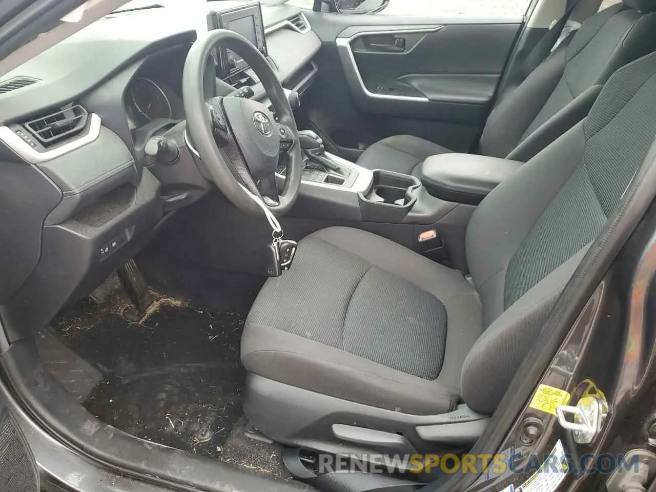 7 Photograph of a damaged car 2T3F1RFV6MC169120 TOYOTA RAV4 2021