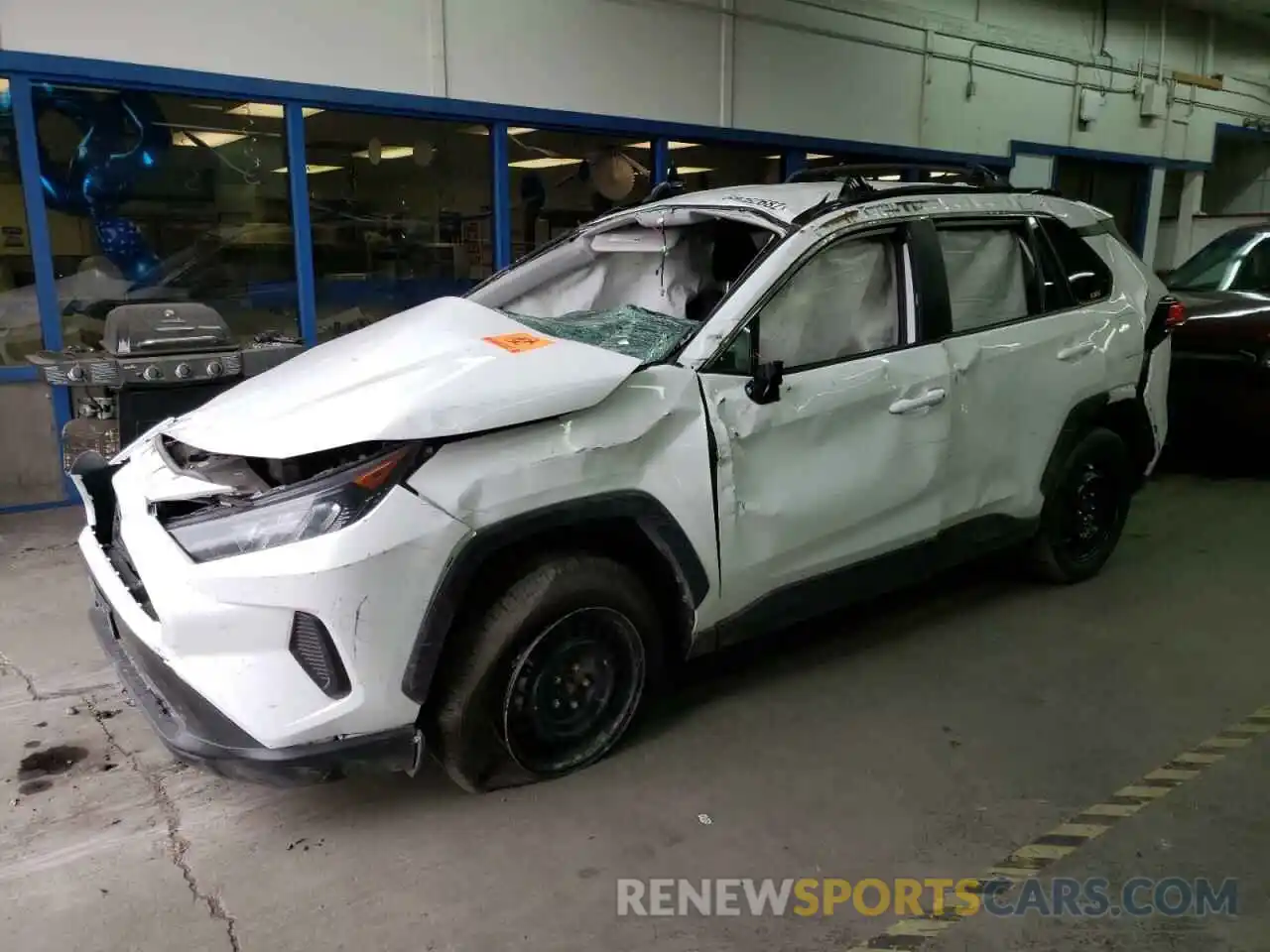 1 Photograph of a damaged car 2T3F1RFV6MC219823 TOYOTA RAV4 2021