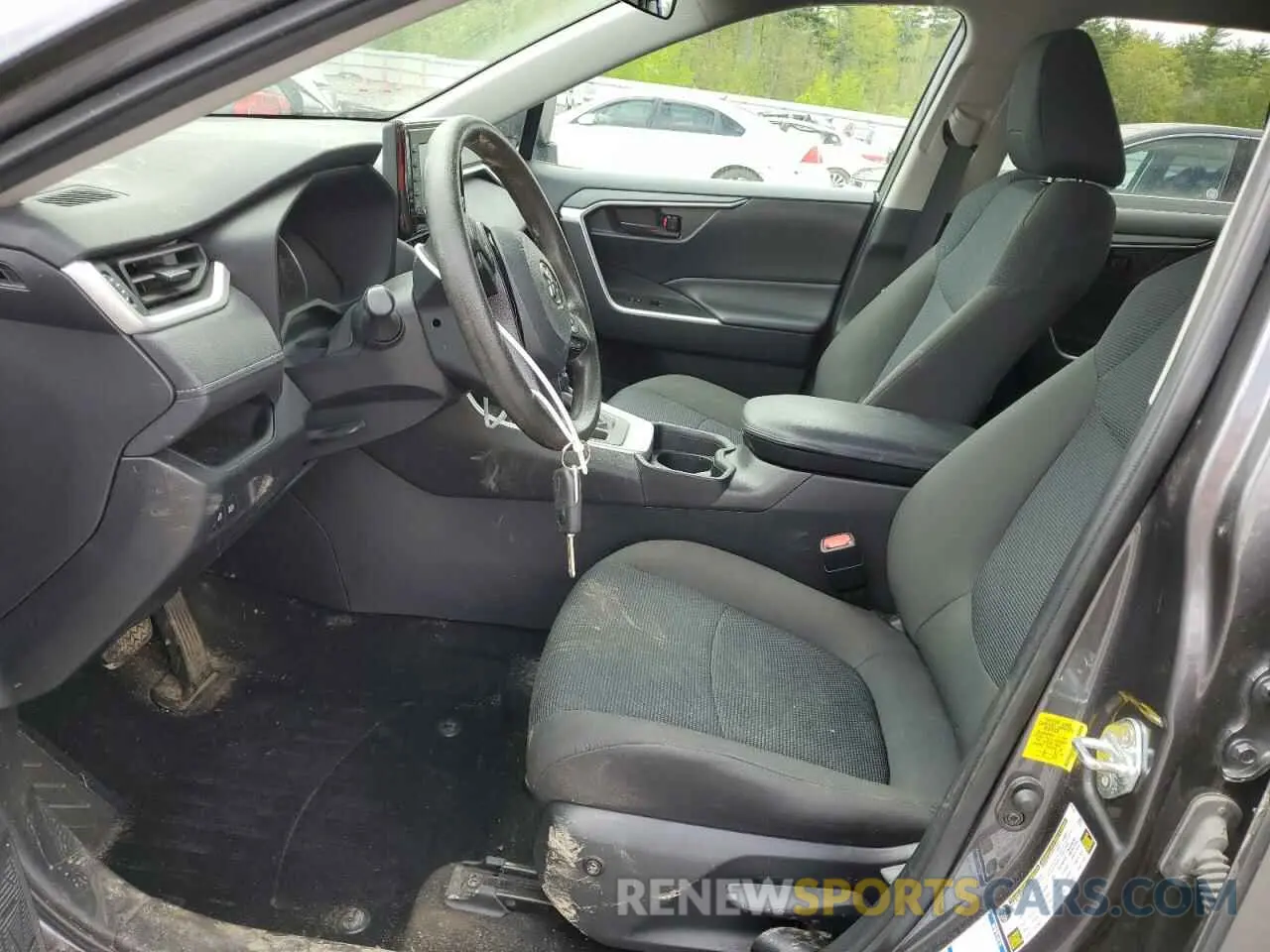 7 Photograph of a damaged car 2T3F1RFV6MC247024 TOYOTA RAV4 2021