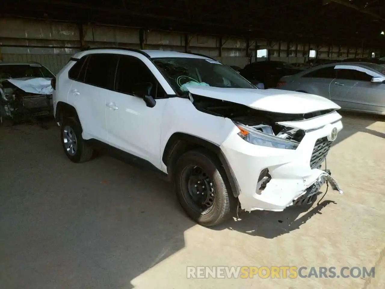 1 Photograph of a damaged car 2T3F1RFV6MC253115 TOYOTA RAV4 2021