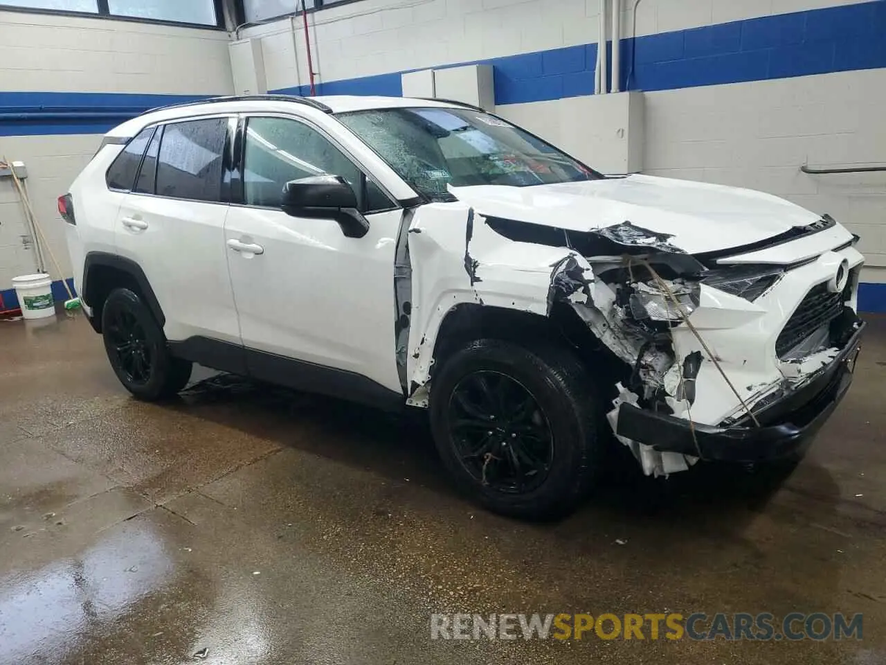 4 Photograph of a damaged car 2T3F1RFV6MC256385 TOYOTA RAV4 2021