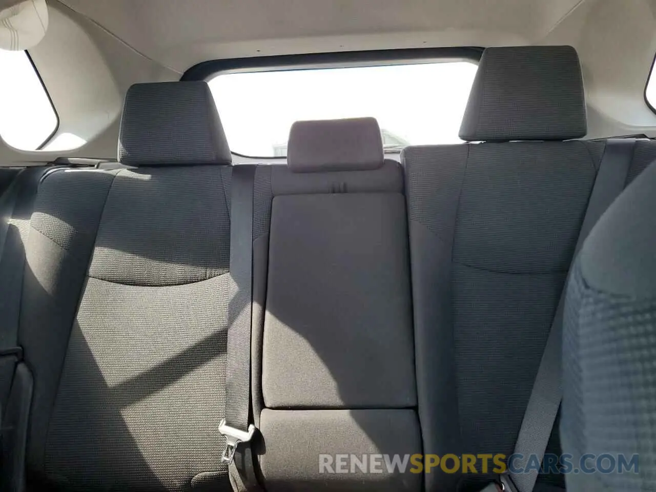 10 Photograph of a damaged car 2T3F1RFV6MW185283 TOYOTA RAV4 2021