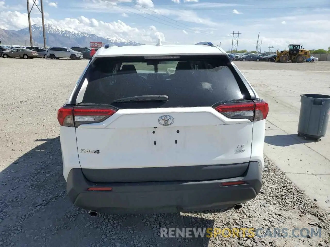 6 Photograph of a damaged car 2T3F1RFV6MW185283 TOYOTA RAV4 2021