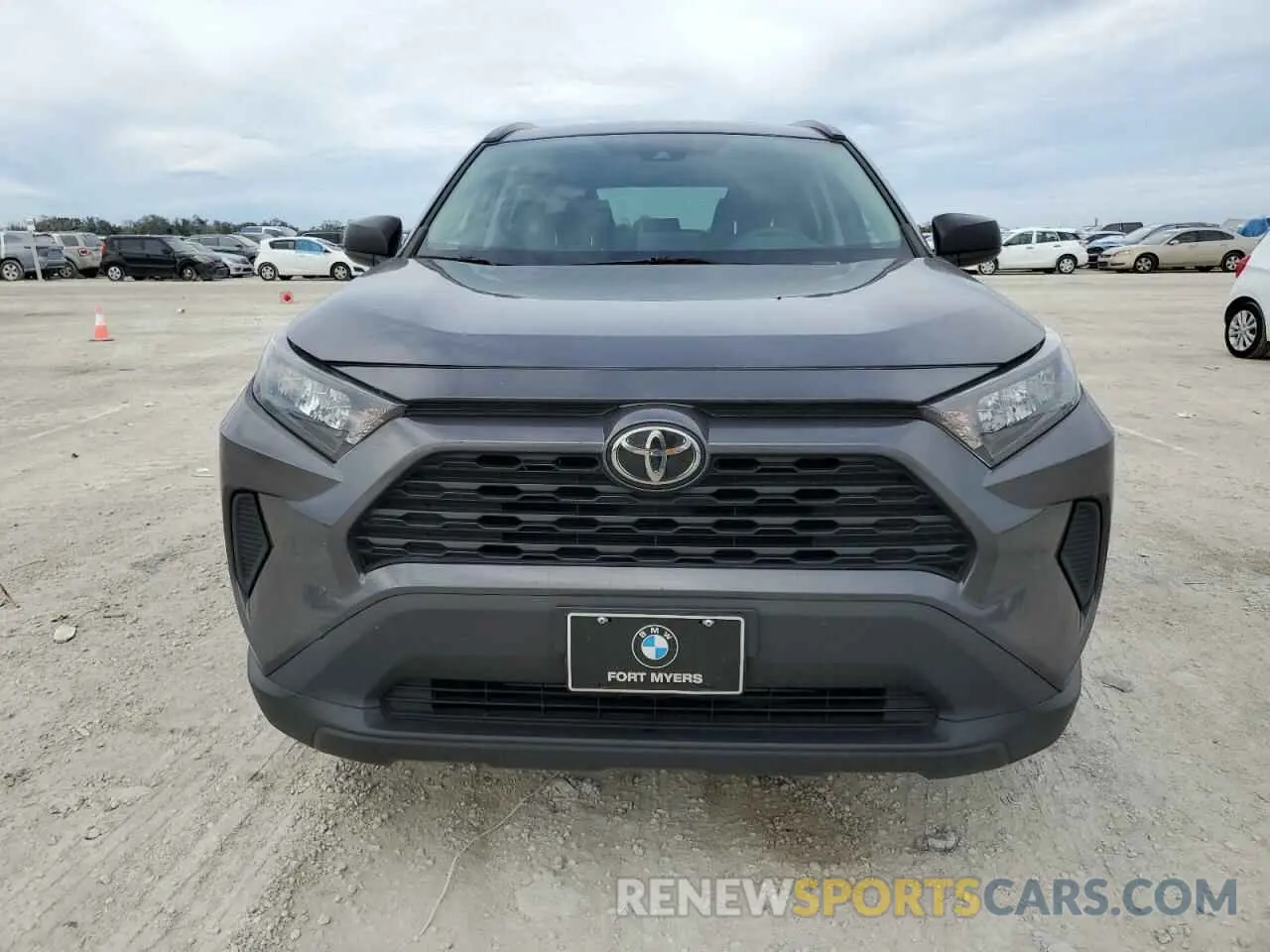 5 Photograph of a damaged car 2T3F1RFV6MW202633 TOYOTA RAV4 2021