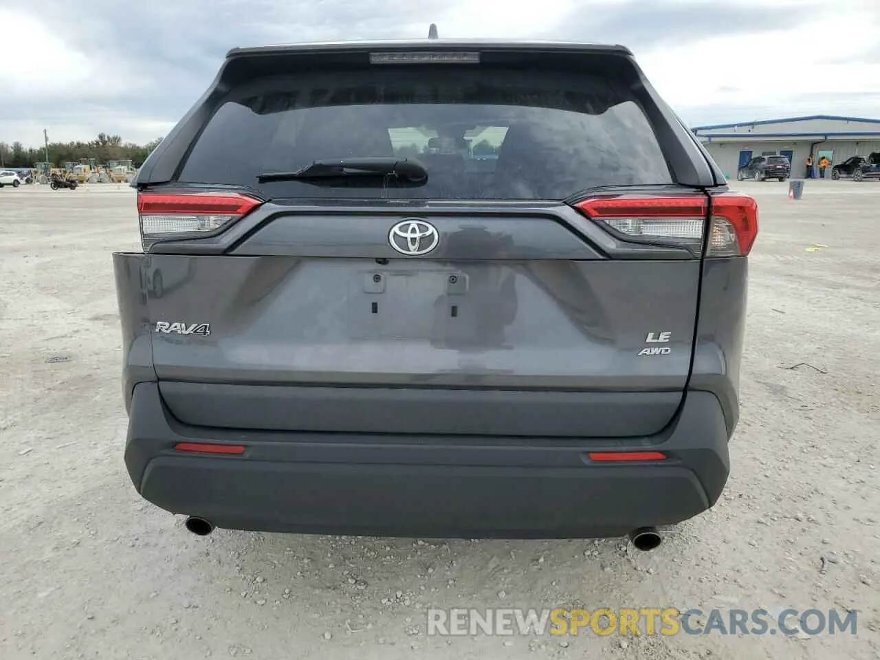 6 Photograph of a damaged car 2T3F1RFV6MW202633 TOYOTA RAV4 2021