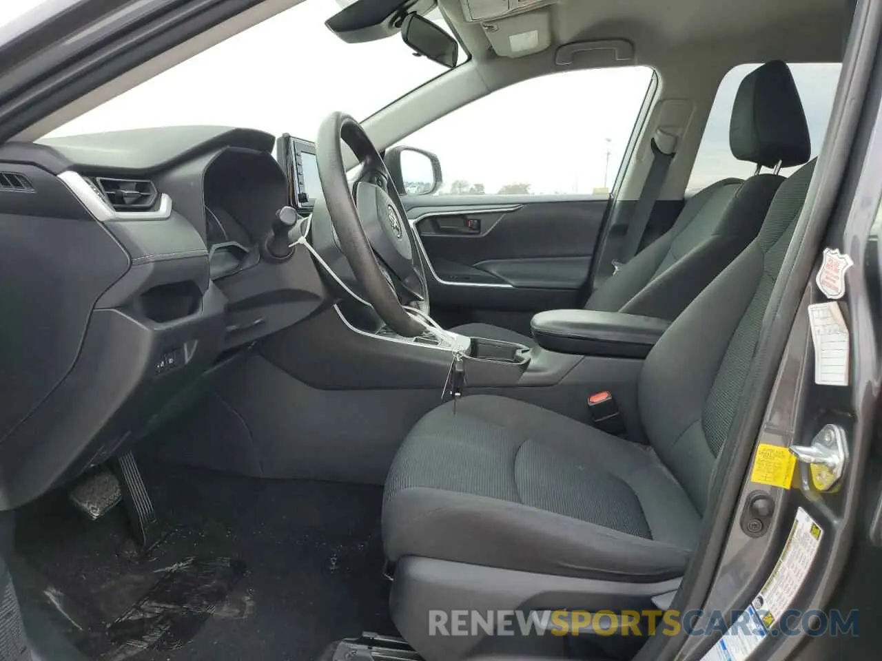 7 Photograph of a damaged car 2T3F1RFV6MW202633 TOYOTA RAV4 2021
