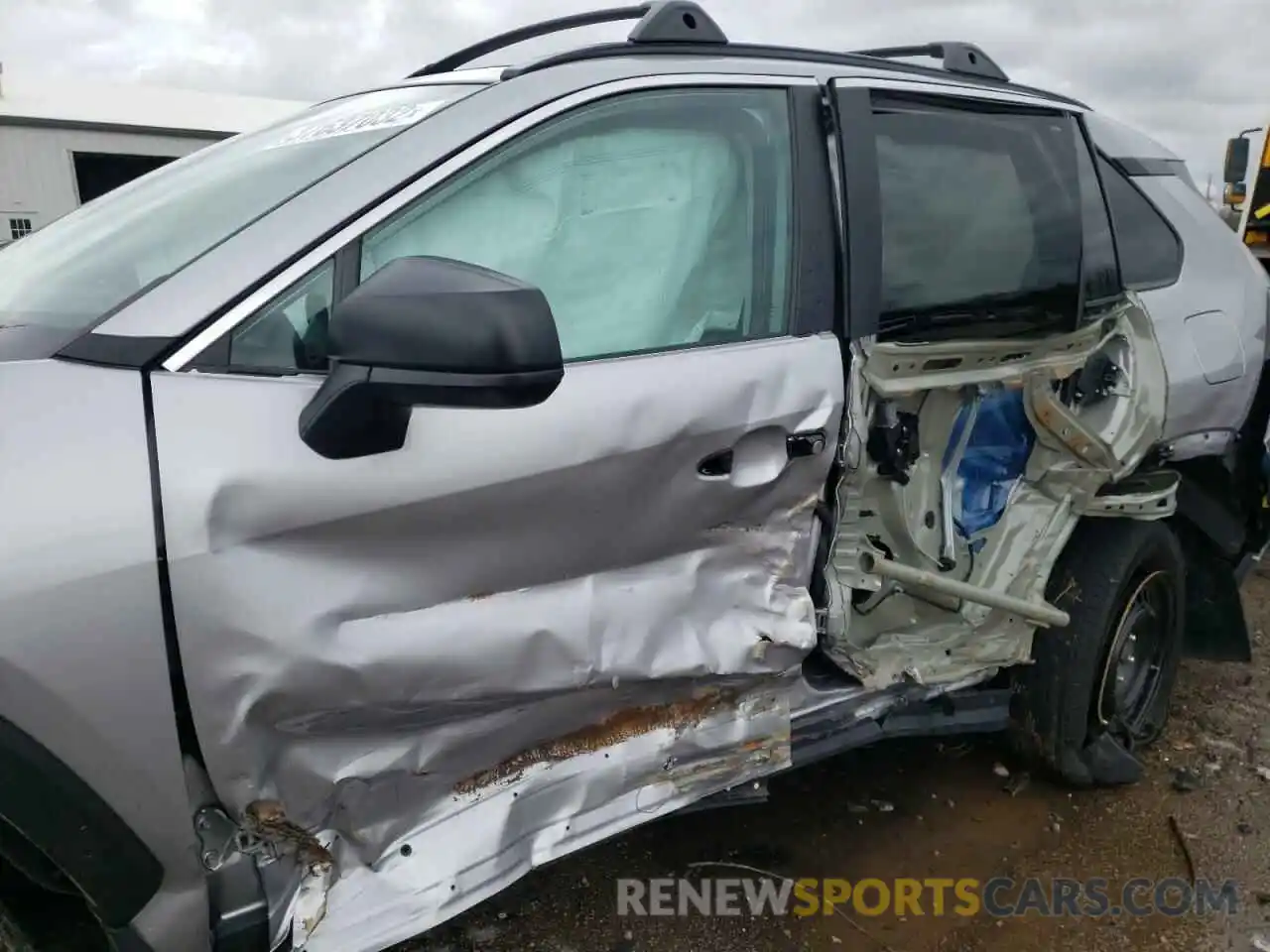 9 Photograph of a damaged car 2T3F1RFV7MC218910 TOYOTA RAV4 2021