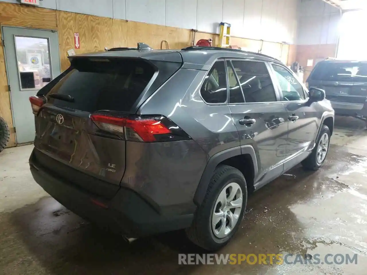 4 Photograph of a damaged car 2T3F1RFV7MC226053 TOYOTA RAV4 2021