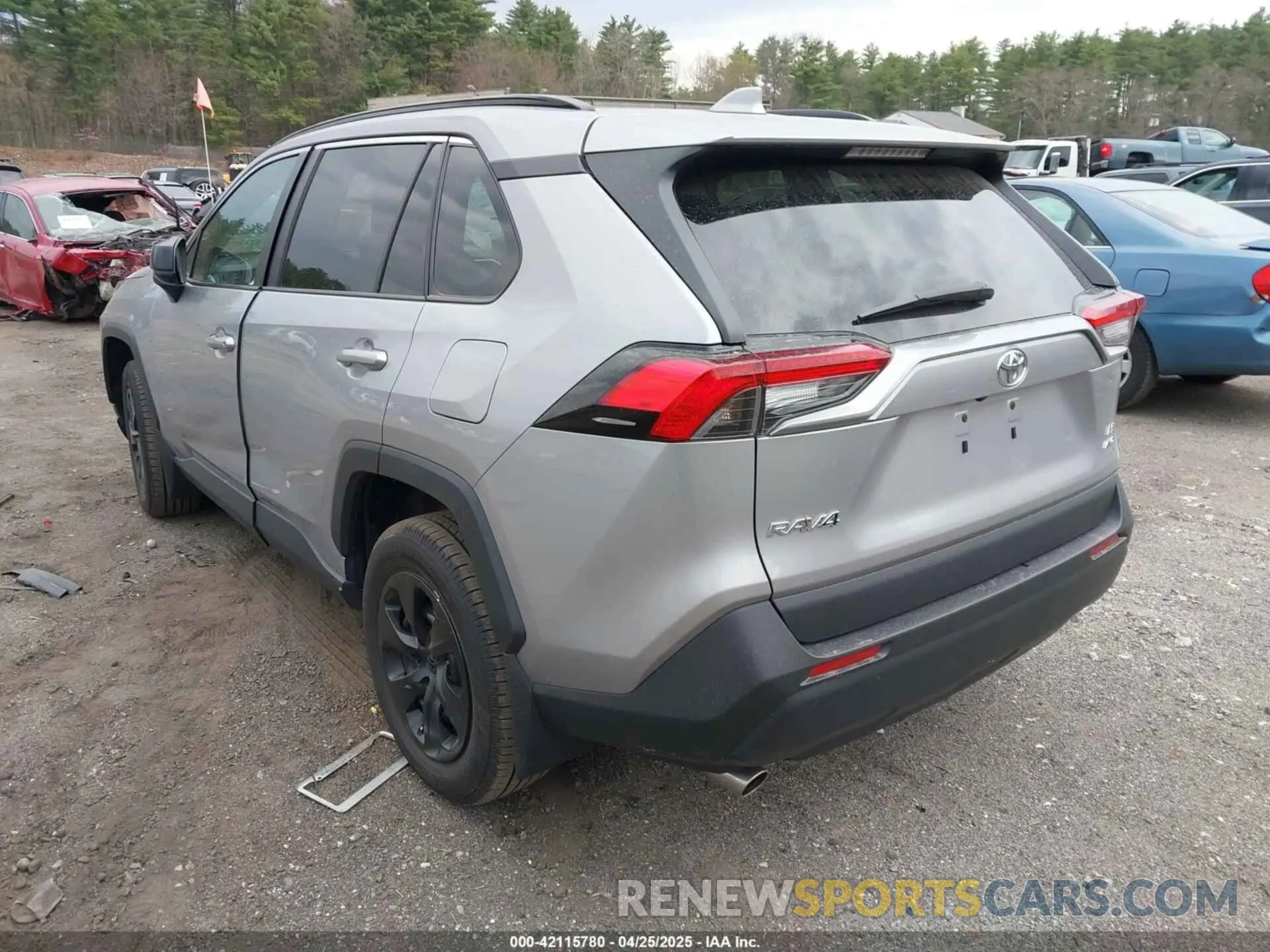 3 Photograph of a damaged car 2T3F1RFV7MC242074 TOYOTA RAV4 2021