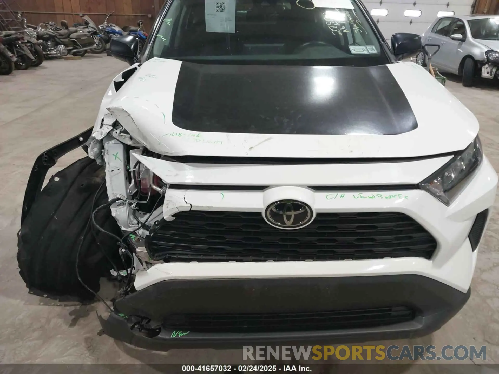 19 Photograph of a damaged car 2T3F1RFV7MC242625 TOYOTA RAV4 2021