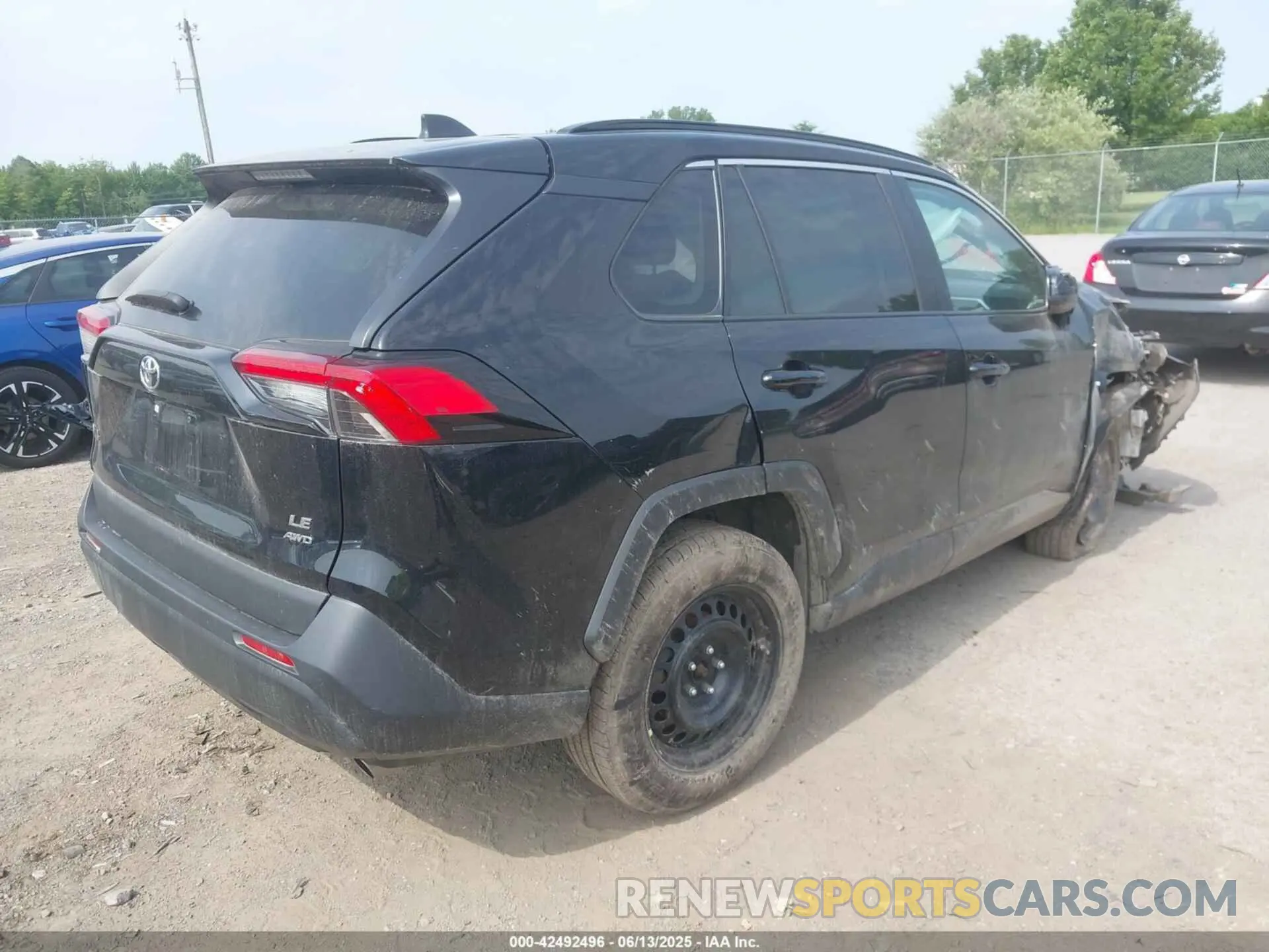 4 Photograph of a damaged car 2T3F1RFV7MC244066 TOYOTA RAV4 2021