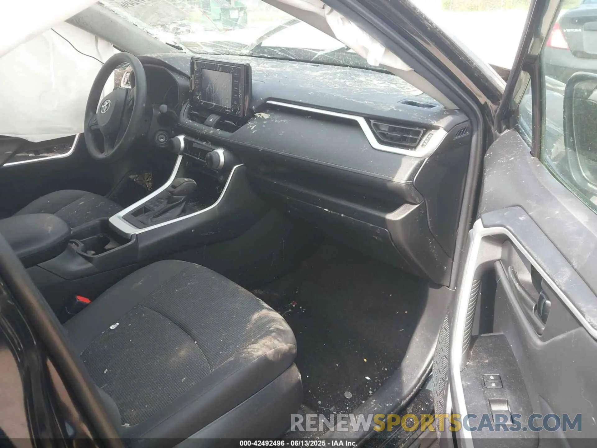 5 Photograph of a damaged car 2T3F1RFV7MC244066 TOYOTA RAV4 2021