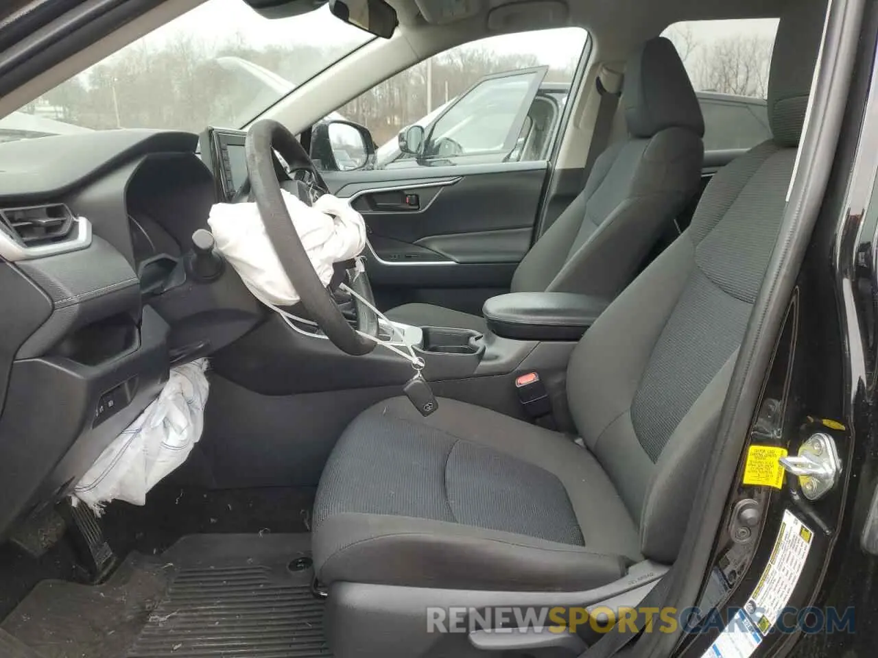 7 Photograph of a damaged car 2T3F1RFV7MC247193 TOYOTA RAV4 2021