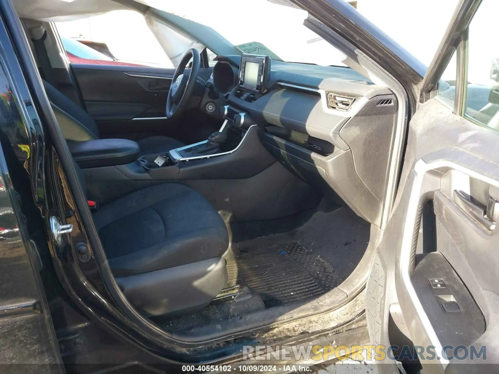 5 Photograph of a damaged car 2T3F1RFV7MC253785 TOYOTA RAV4 2021