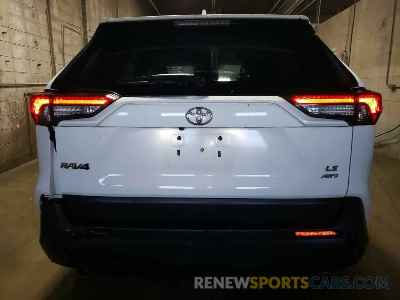 6 Photograph of a damaged car 2T3F1RFV7MW152289 TOYOTA RAV4 2021