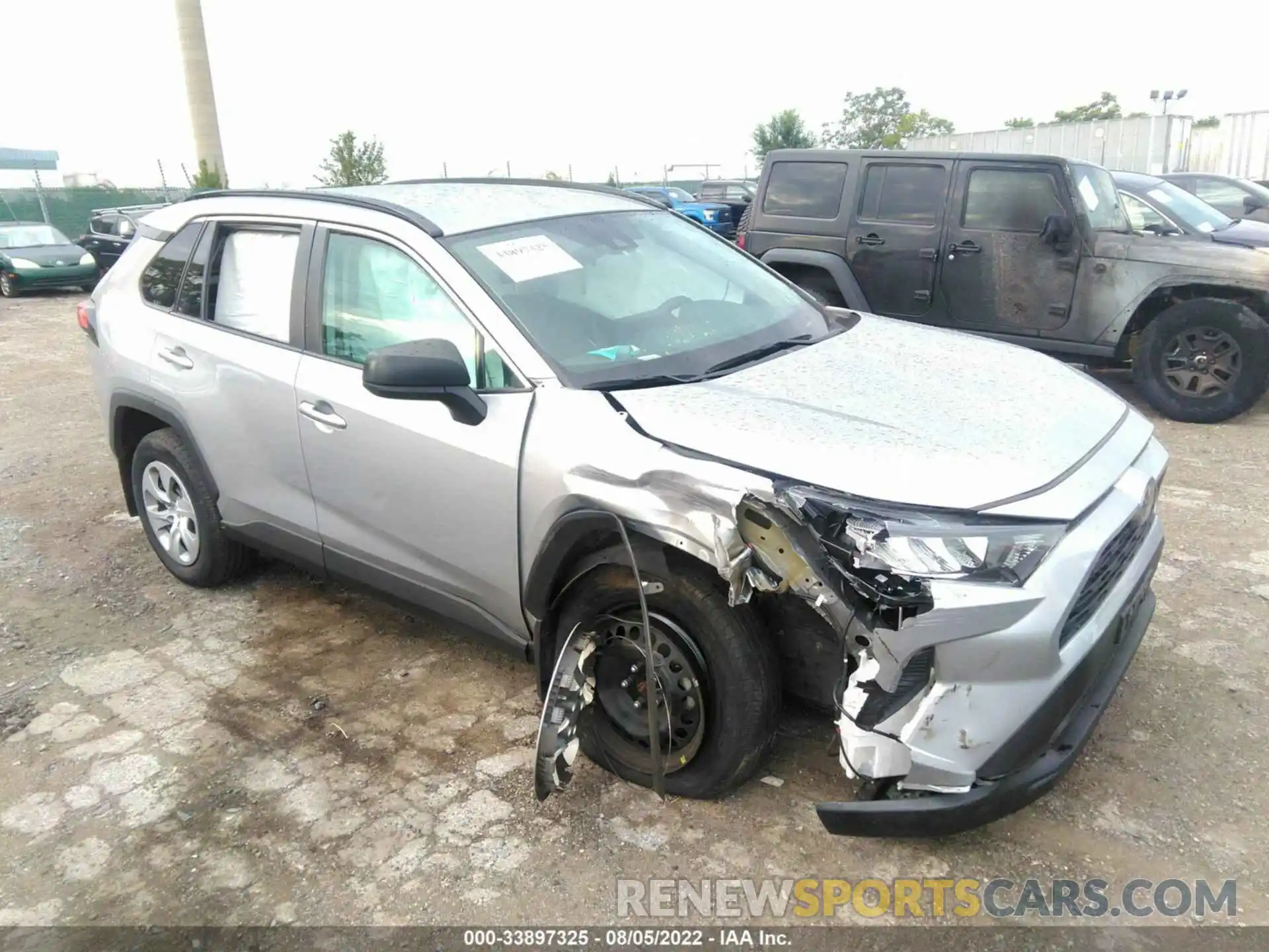 1 Photograph of a damaged car 2T3F1RFV7MW166936 TOYOTA RAV4 2021