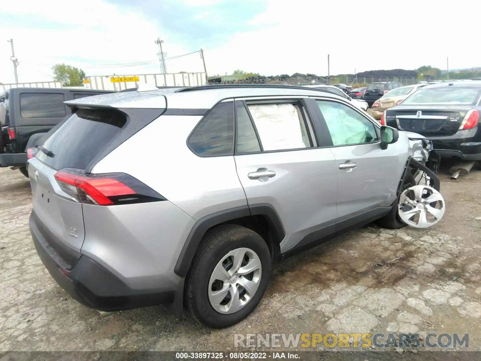 4 Photograph of a damaged car 2T3F1RFV7MW166936 TOYOTA RAV4 2021