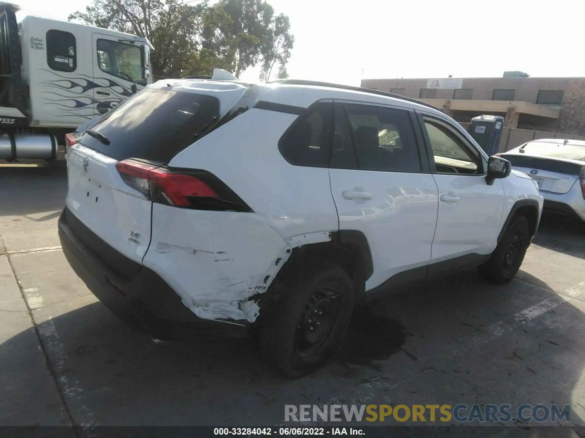 4 Photograph of a damaged car 2T3F1RFV7MW203919 TOYOTA RAV4 2021