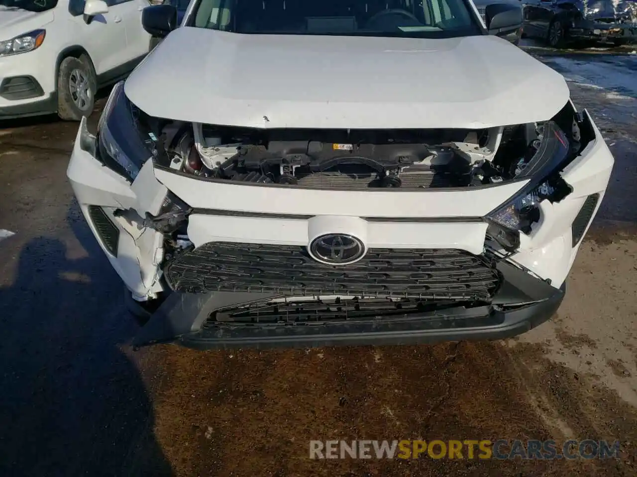 9 Photograph of a damaged car 2T3F1RFV8MC171645 TOYOTA RAV4 2021