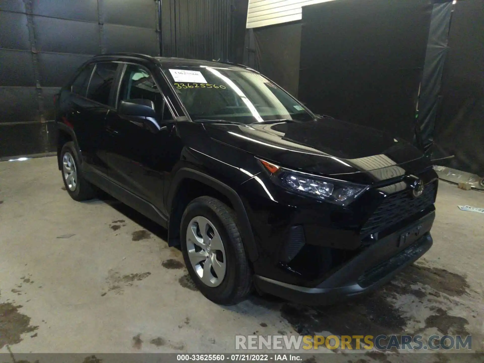 1 Photograph of a damaged car 2T3F1RFV8MC195749 TOYOTA RAV4 2021