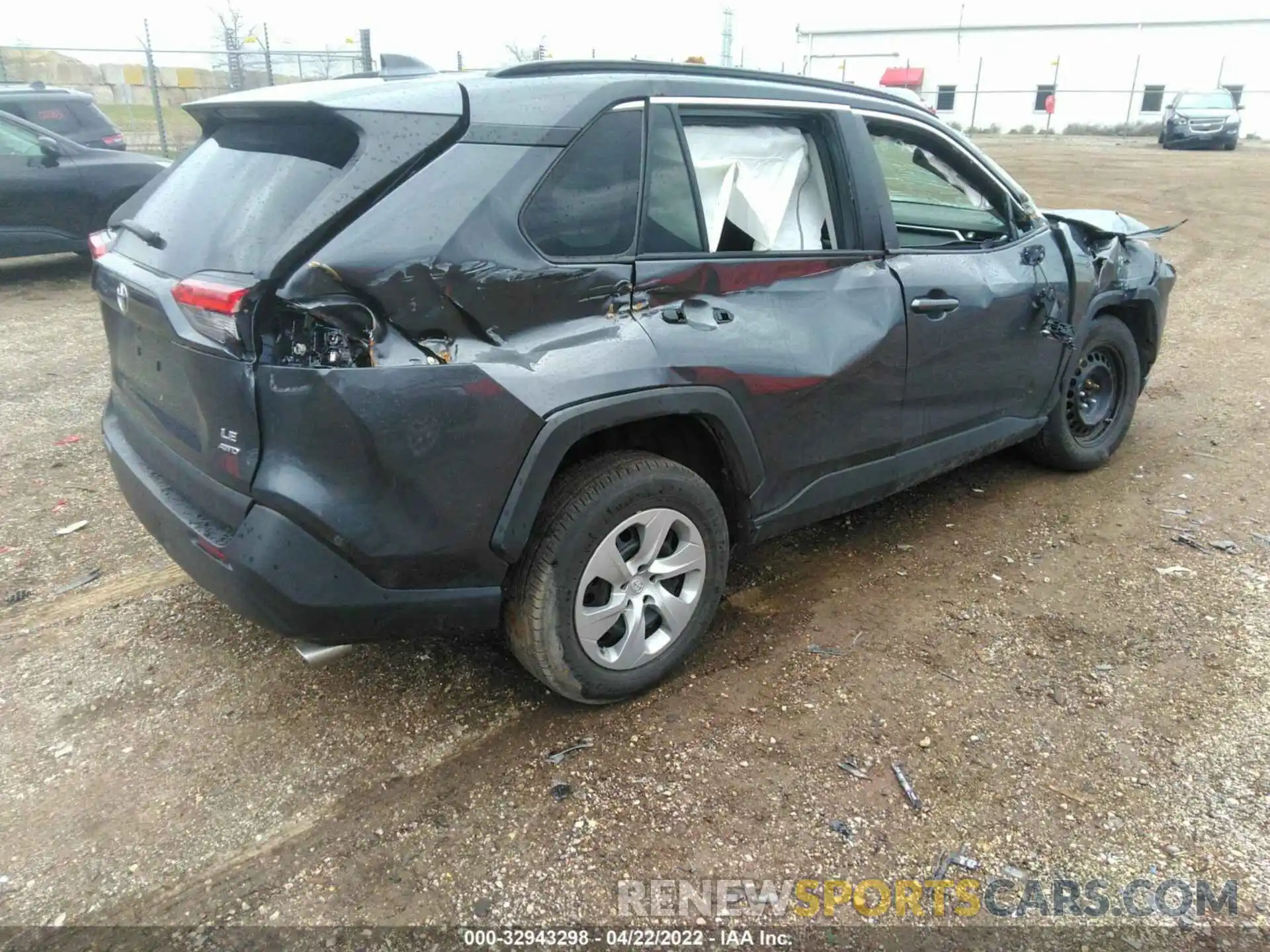 4 Photograph of a damaged car 2T3F1RFV8MW144900 TOYOTA RAV4 2021