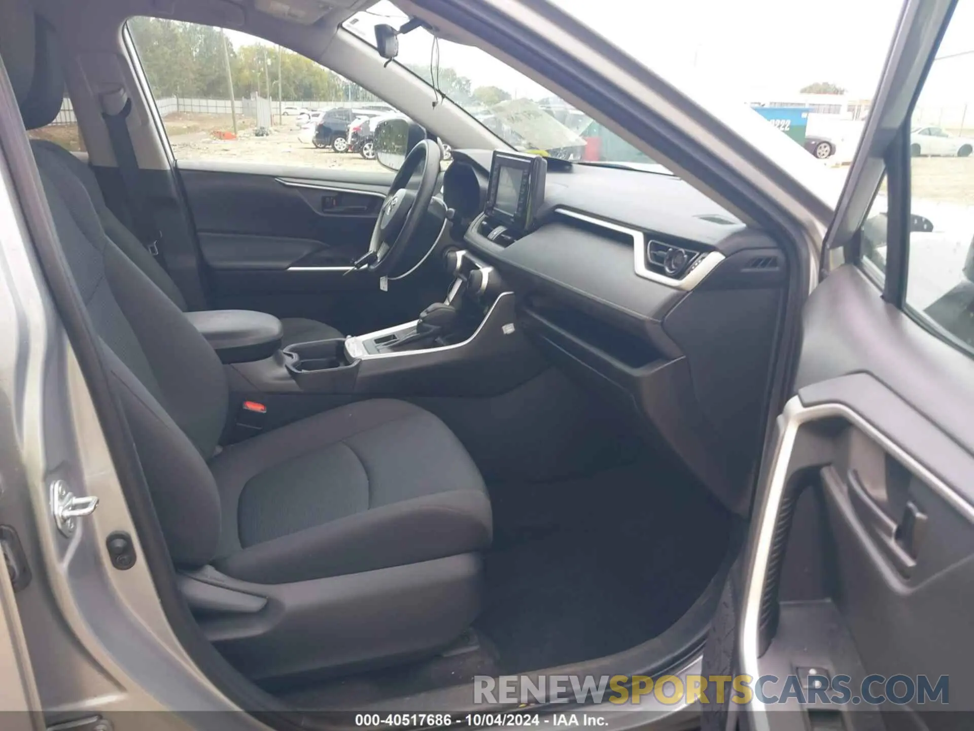 5 Photograph of a damaged car 2T3F1RFV8MW178741 TOYOTA RAV4 2021