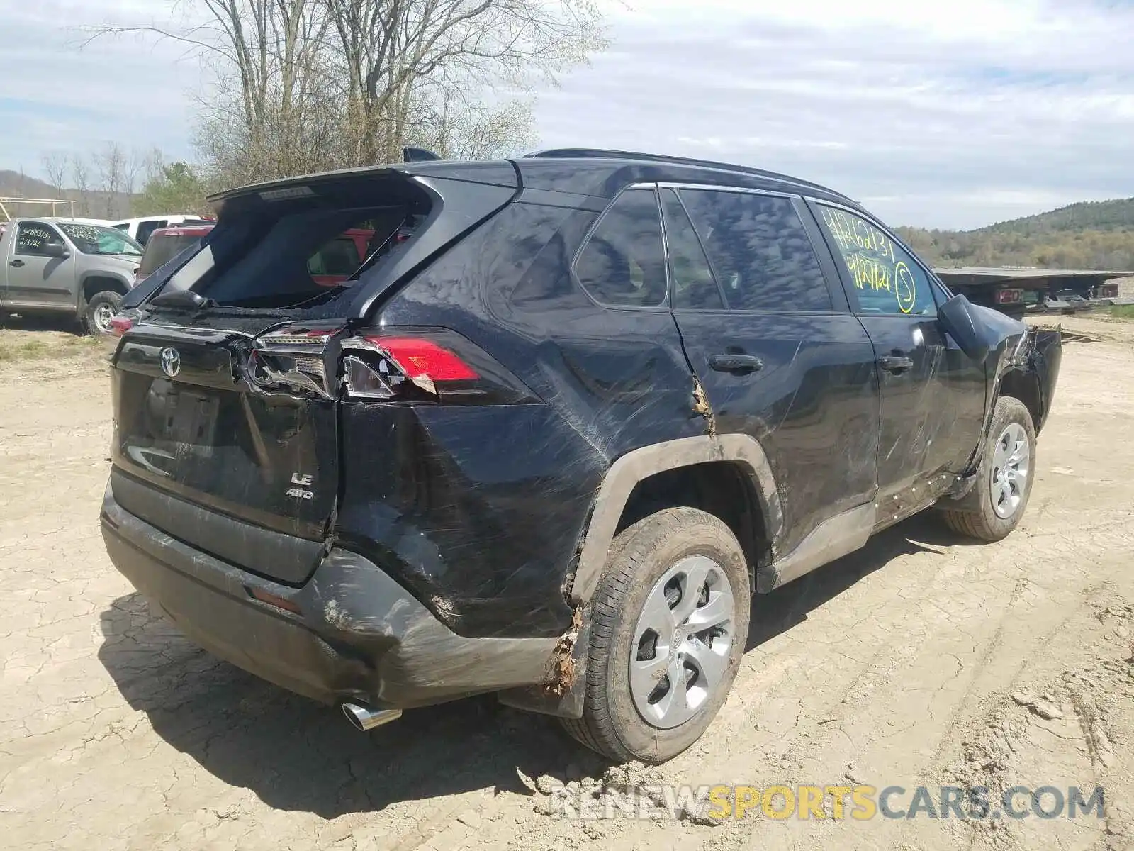 4 Photograph of a damaged car 2T3F1RFV9MC174814 TOYOTA RAV4 2021