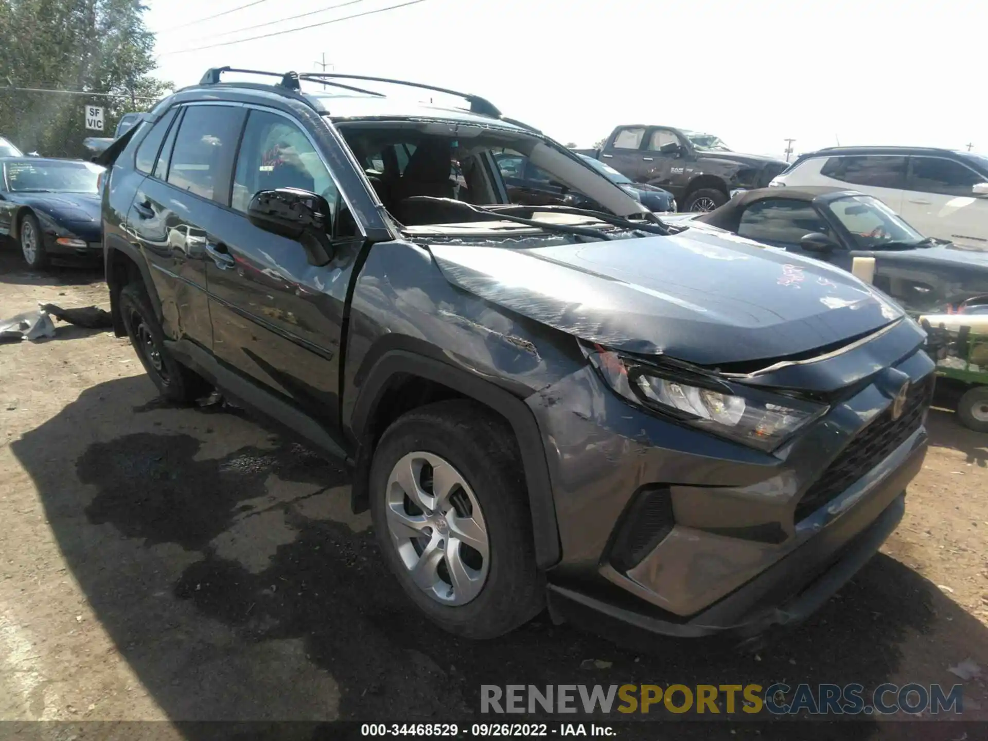 1 Photograph of a damaged car 2T3F1RFV9MC211005 TOYOTA RAV4 2021