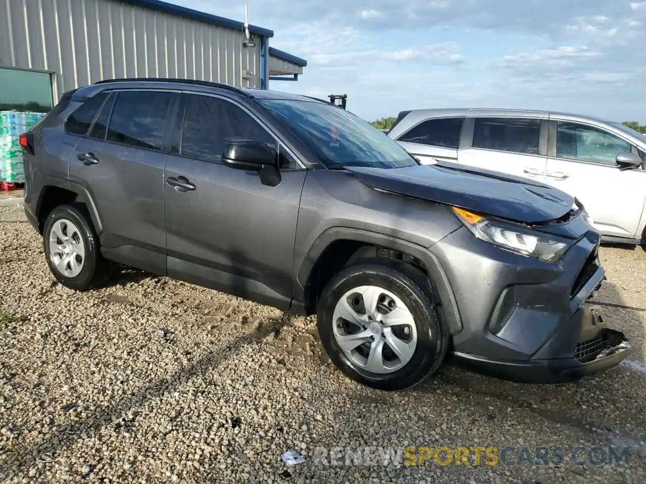 4 Photograph of a damaged car 2T3F1RFV9MW202464 TOYOTA RAV4 2021