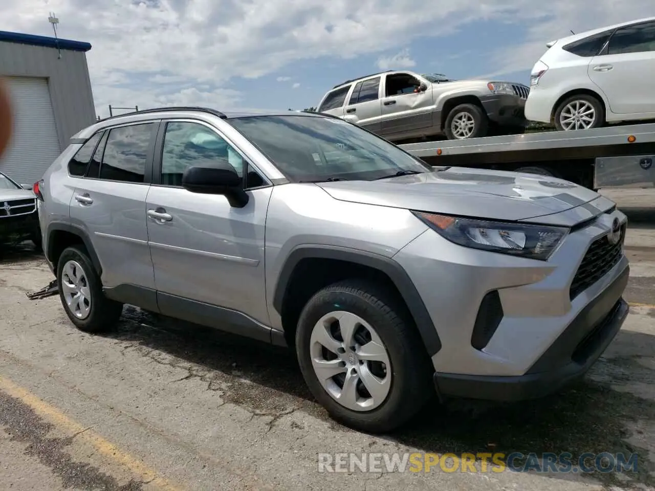 4 Photograph of a damaged car 2T3F1RFVXMC150960 TOYOTA RAV4 2021