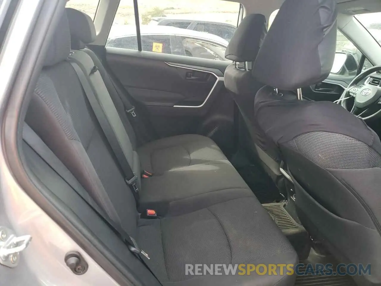 11 Photograph of a damaged car 2T3F1RFVXMC166625 TOYOTA RAV4 2021