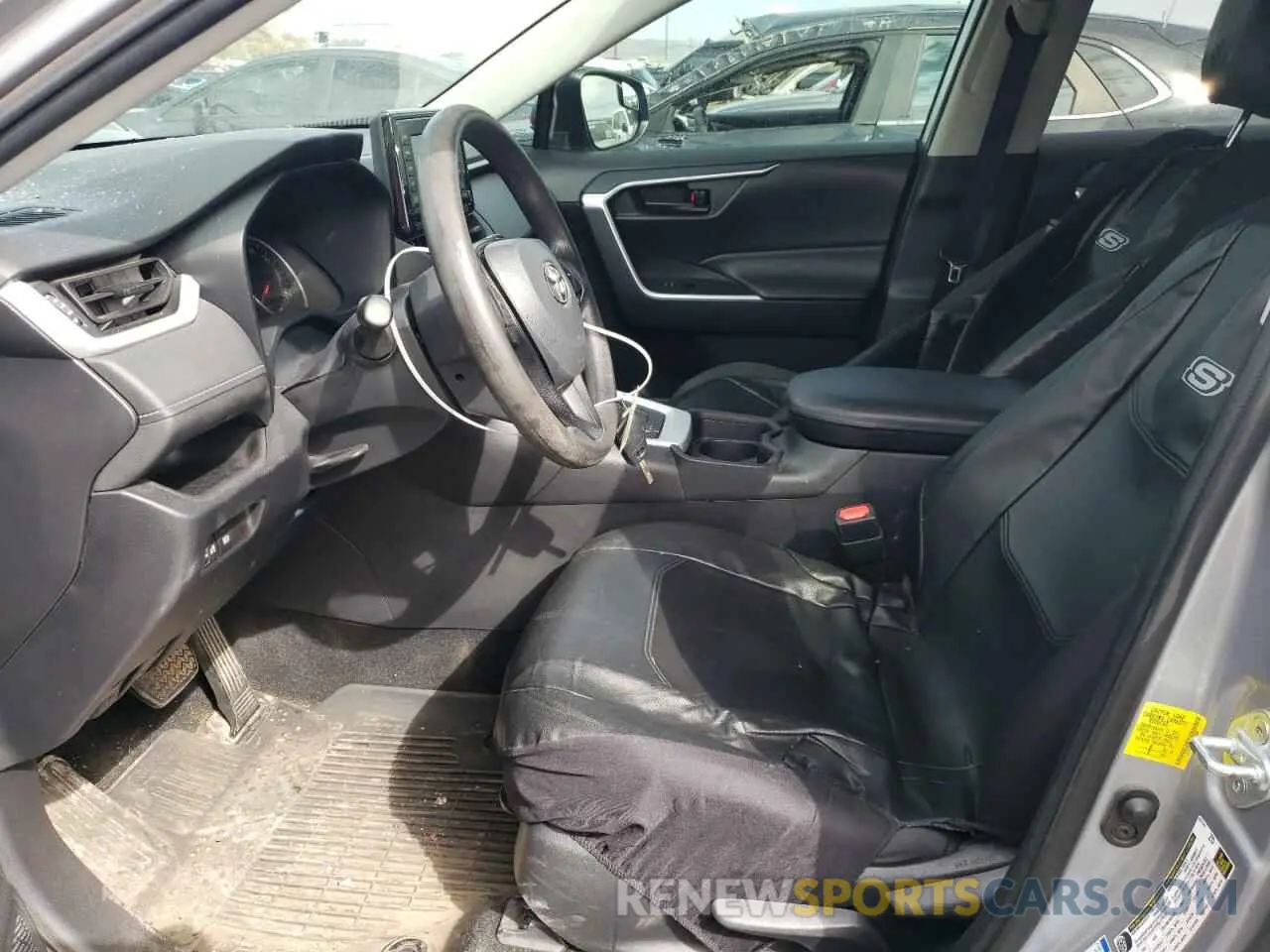 7 Photograph of a damaged car 2T3F1RFVXMC166625 TOYOTA RAV4 2021