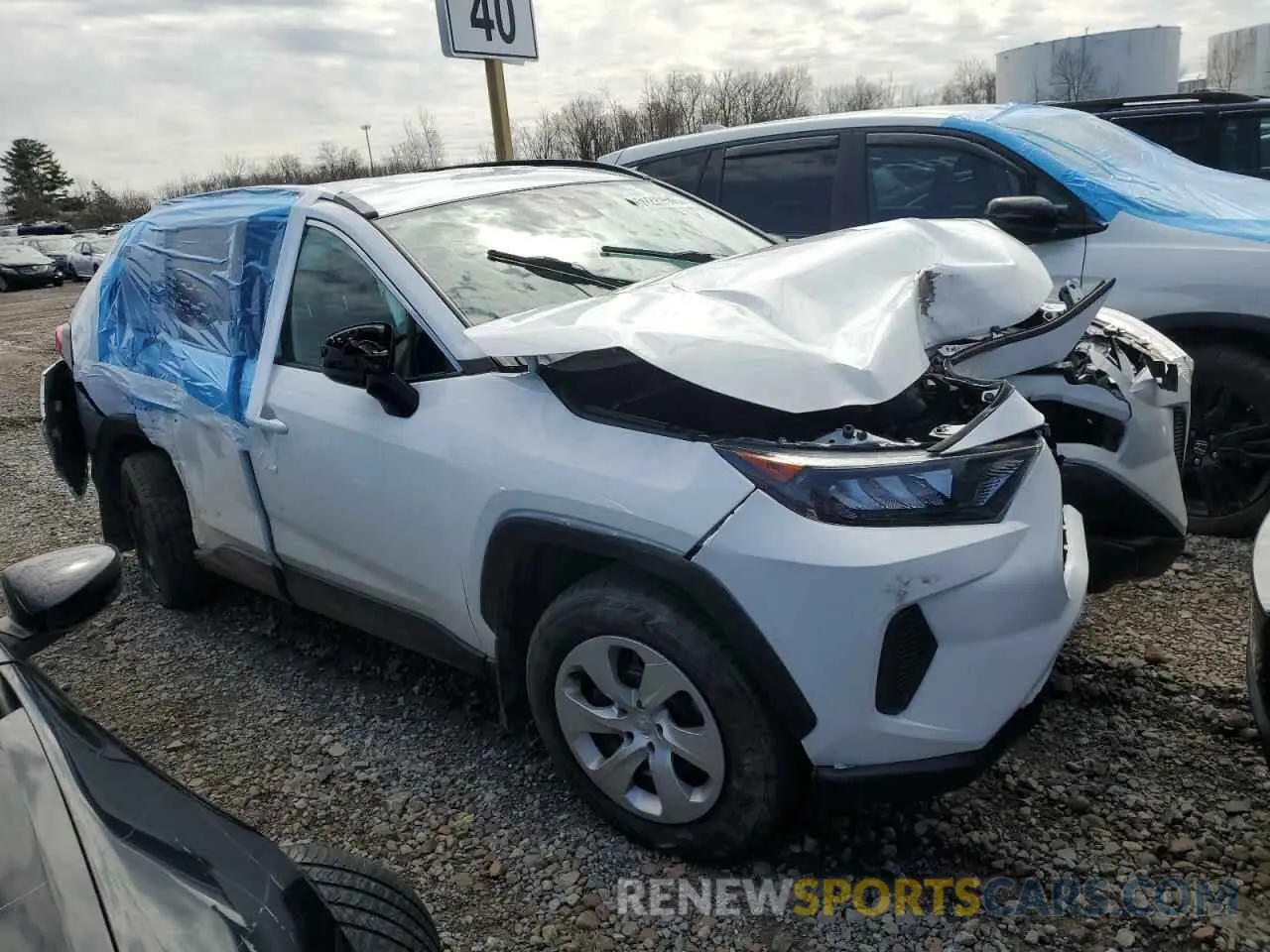 4 Photograph of a damaged car 2T3F1RFVXMC168052 TOYOTA RAV4 2021