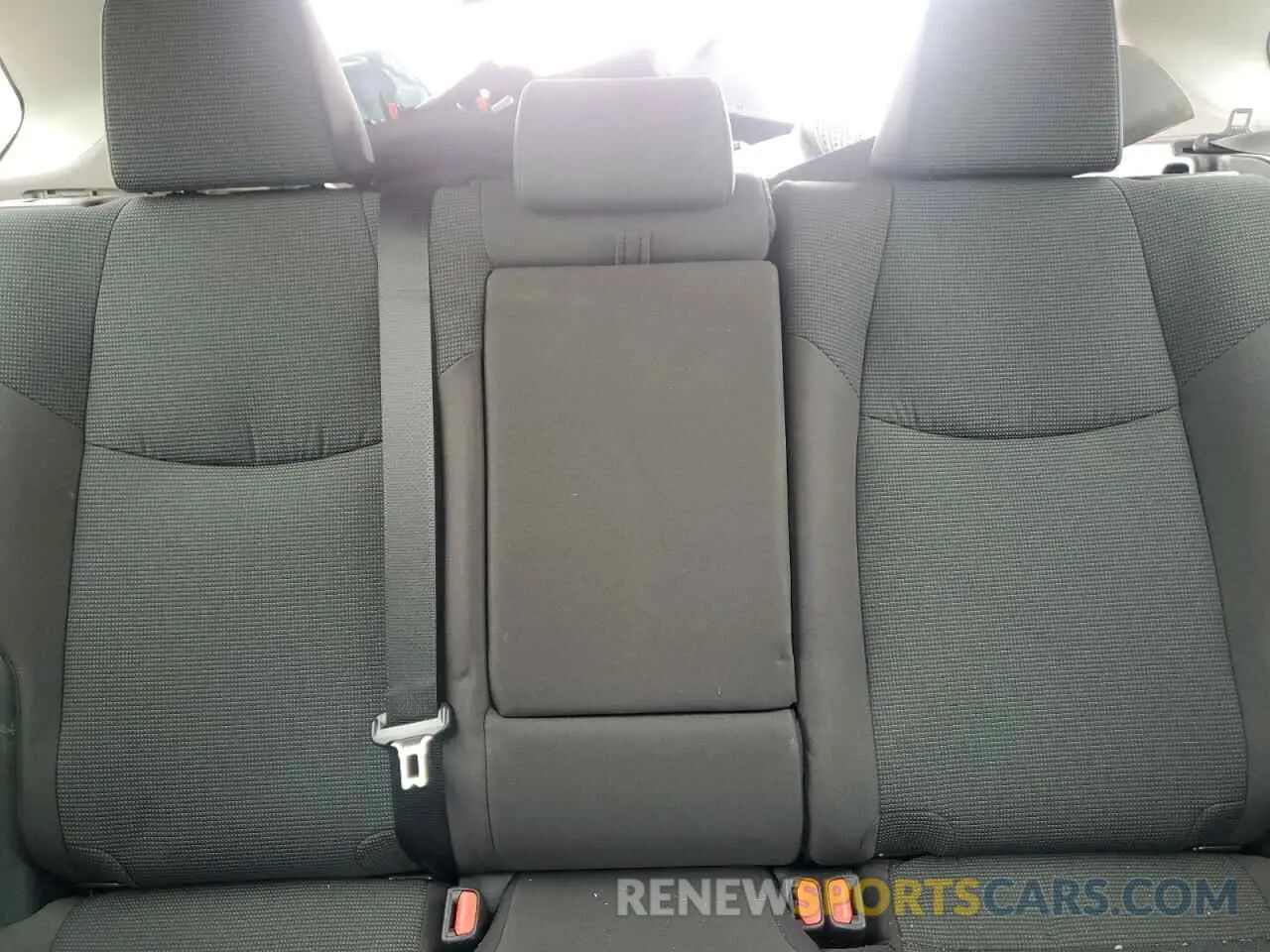 10 Photograph of a damaged car 2T3F1RFVXMC223647 TOYOTA RAV4 2021