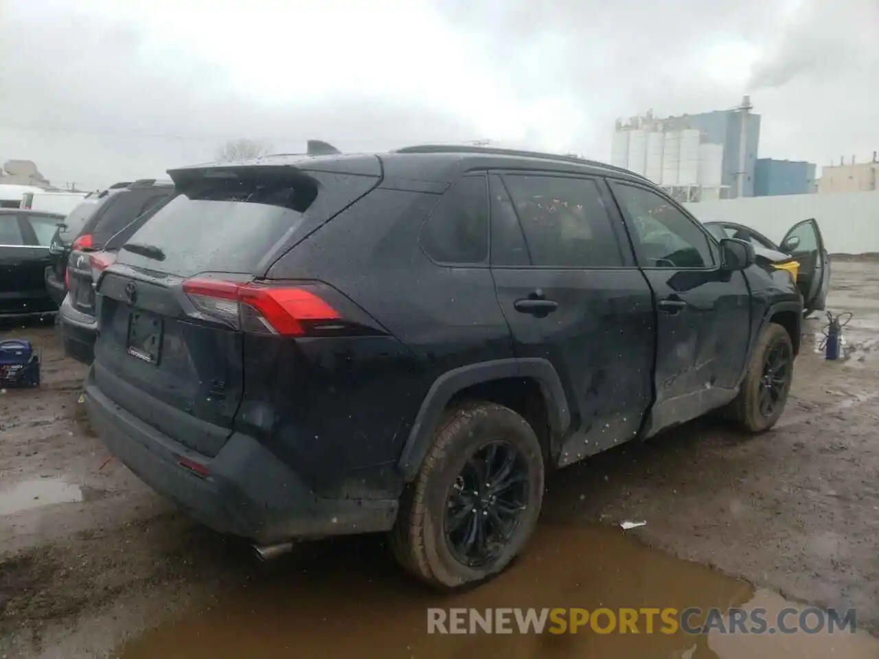 4 Photograph of a damaged car 2T3F1RFVXMC255143 TOYOTA RAV4 2021