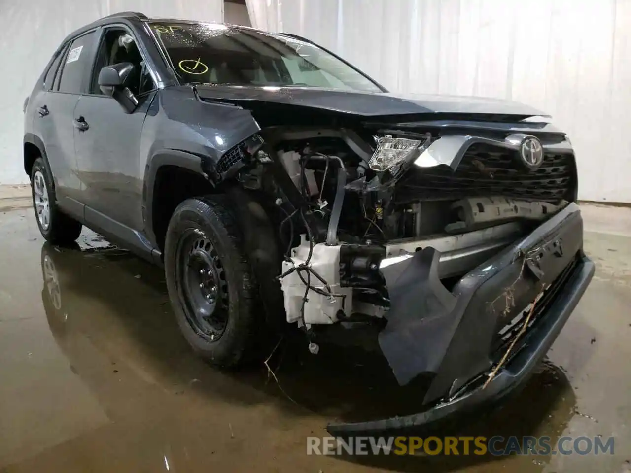 1 Photograph of a damaged car 2T3F1RFVXMW142498 TOYOTA RAV4 2021