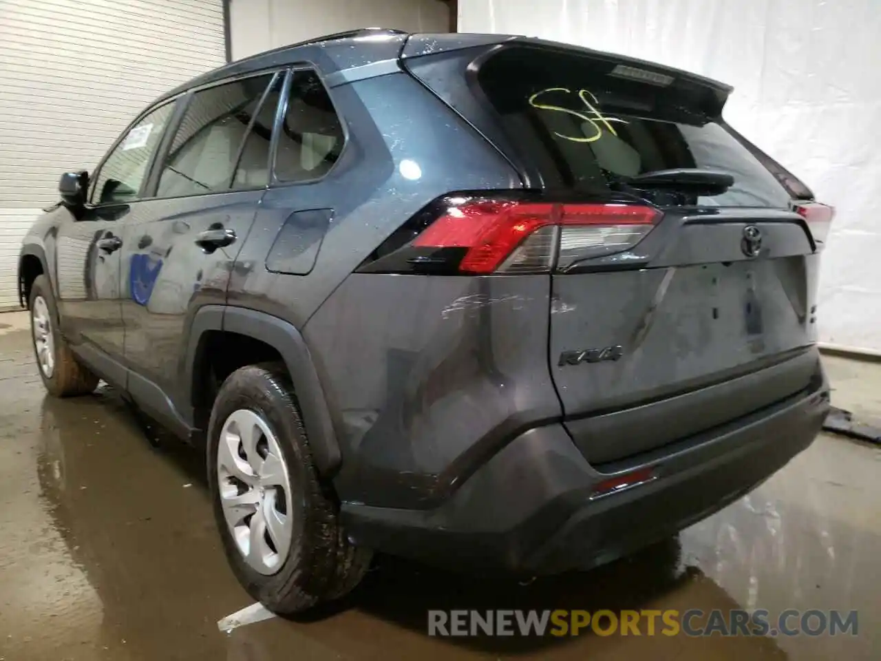 3 Photograph of a damaged car 2T3F1RFVXMW142498 TOYOTA RAV4 2021